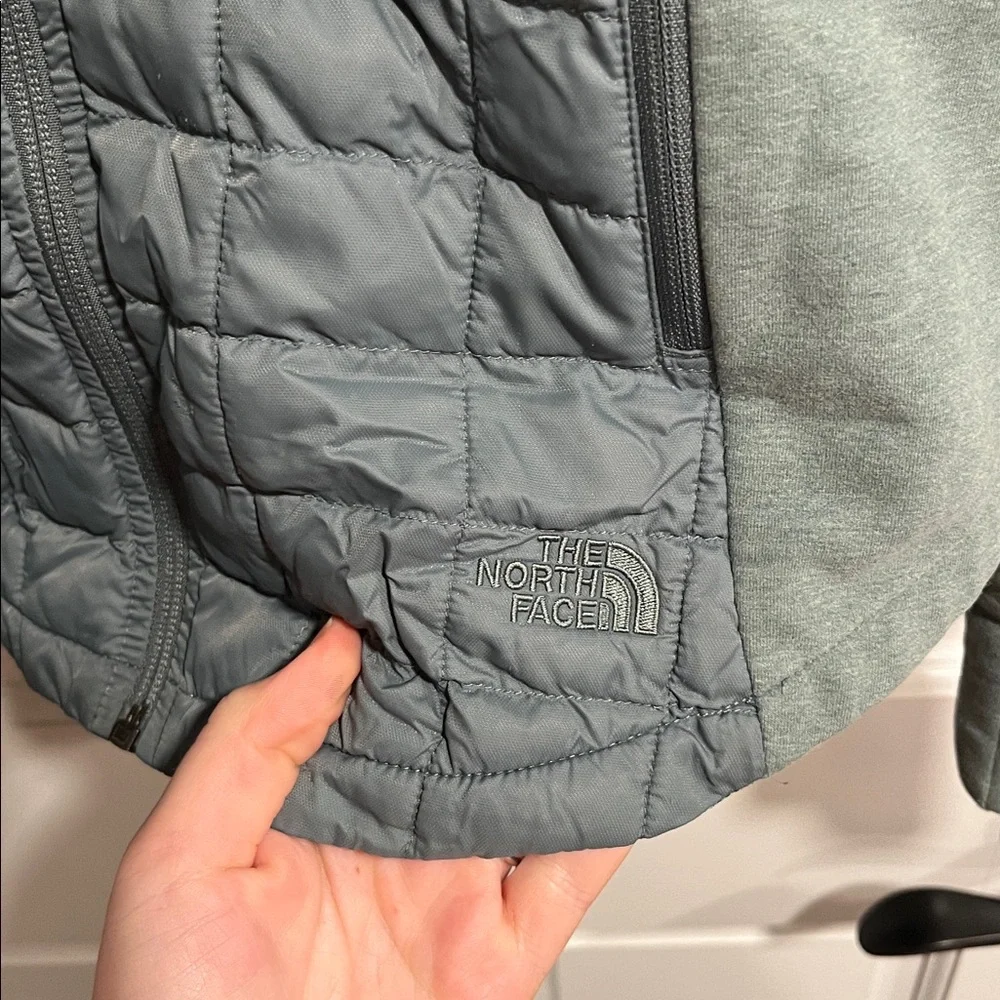 The North Face Thermoball Zip Up Jacket Size Small SEE DESCRIPTION - Picture 4 of 12